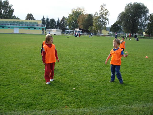září 2009..hody,trenink mladší přípravky 044_Small.jpg